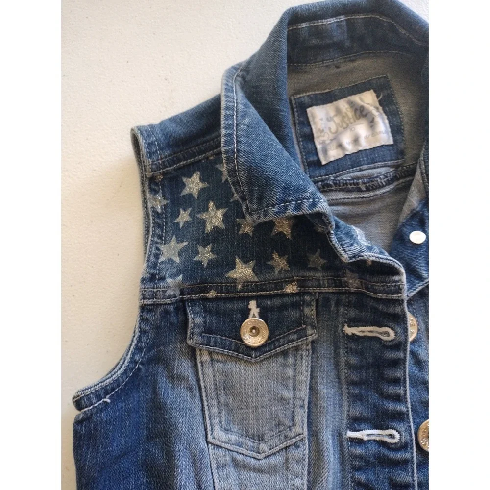Justice Girls Denim Vest Size 10‎ Star Embellished Button Front Sleeveless